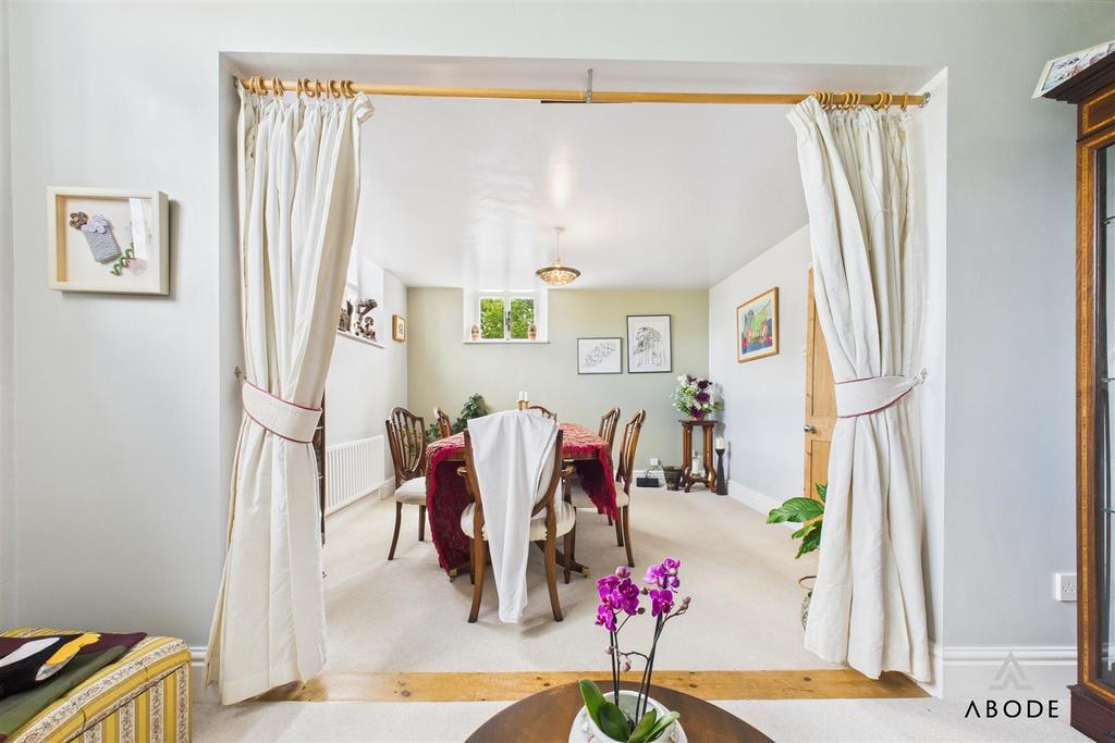 CAM03473 G0-PR0390-STILL018.jpg