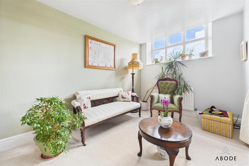 CAM03473 G0-PR0390-STILL016.jpg