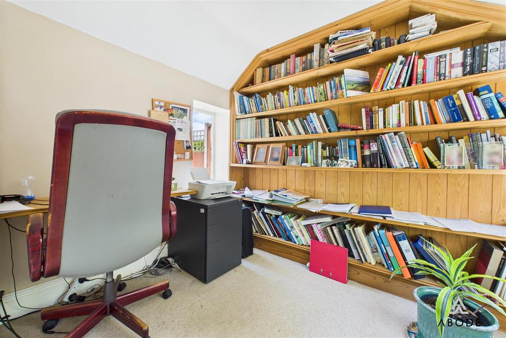 CAM03473 G0-PR0390-STILL037.jpg