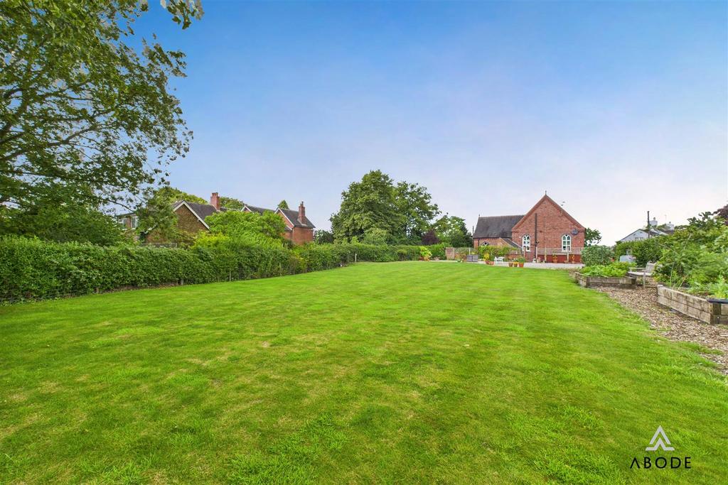 CAM03473 G0-PR0390-STILL044.jpg