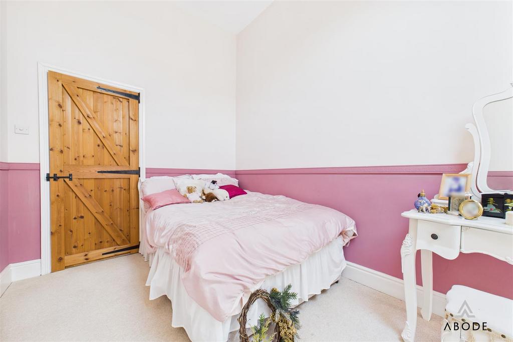 CAM03473 G0-PR0390-STILL007.jpg