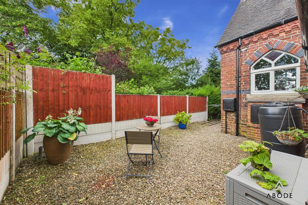 CAM03473 G0-PR0390-STILL046.jpg