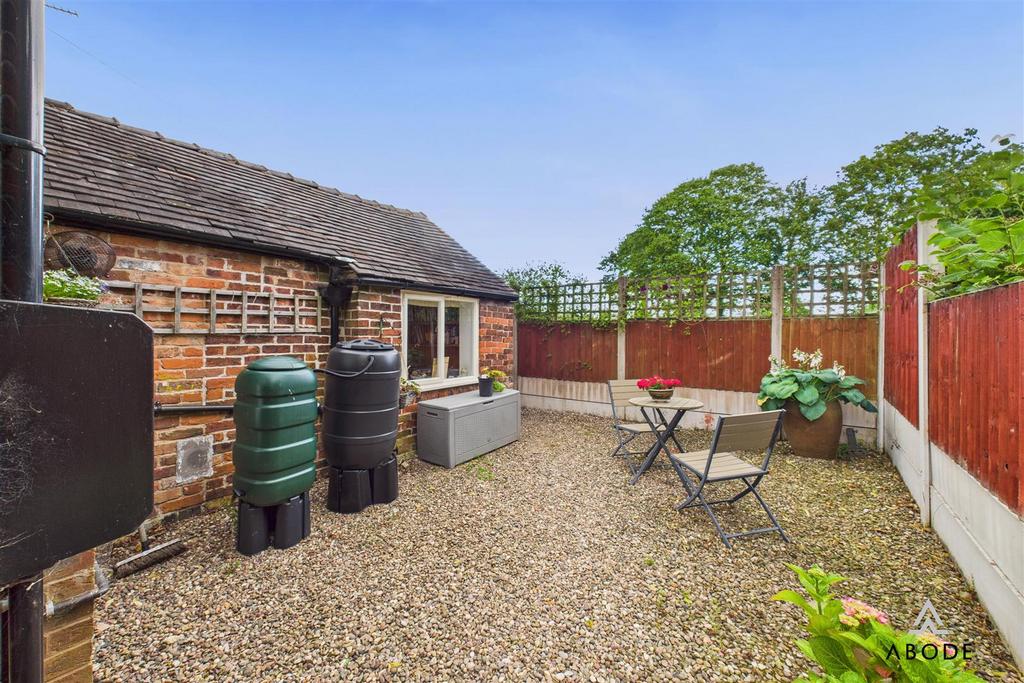 CAM03473 G0-PR0390-STILL047.jpg