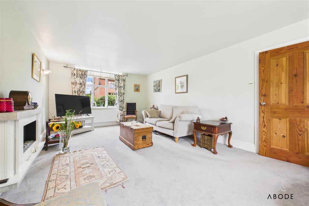 CAM03473 G0-PR0390-STILL027.jpg