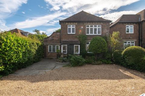 3 bedroom detached house for sale, Marlborough Road, Ryde