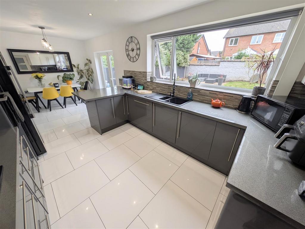 PXL 20250701 124218313~2.jpg