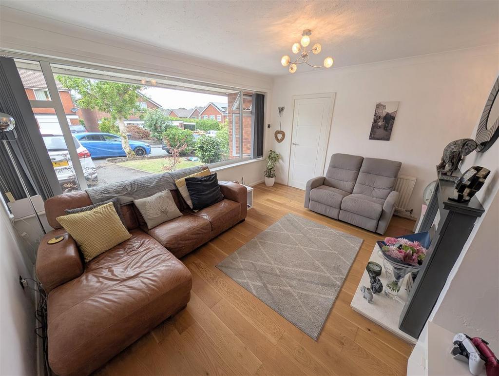 PXL 20250701 123647558~2.jpg