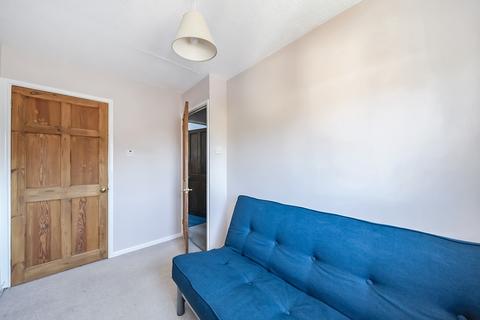 5 Blackbird Close, Burghfield Common, Reading, RG7 3PQ
