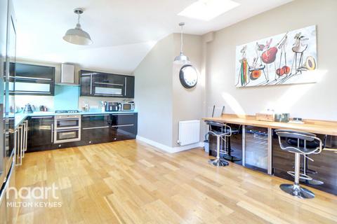 3 bedroom semi-detached house for sale, Dorset Close, Bletchley