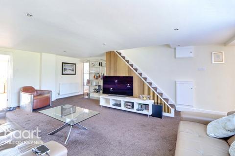 3 bedroom semi-detached house for sale, Dorset Close, Bletchley