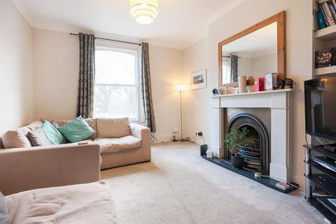 2 bedroom flat for sale, Albion Road, London, N16