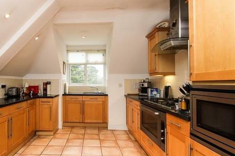 undefined, High Road, Bushey WD23