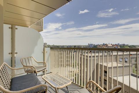 1 bedroom flat for sale, Adenmore Road, Catford, London, SE6