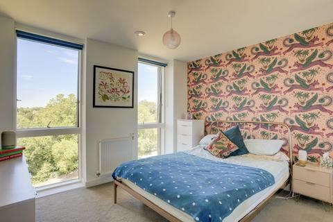 1 bedroom flat for sale, Adenmore Road, Catford, London, SE6