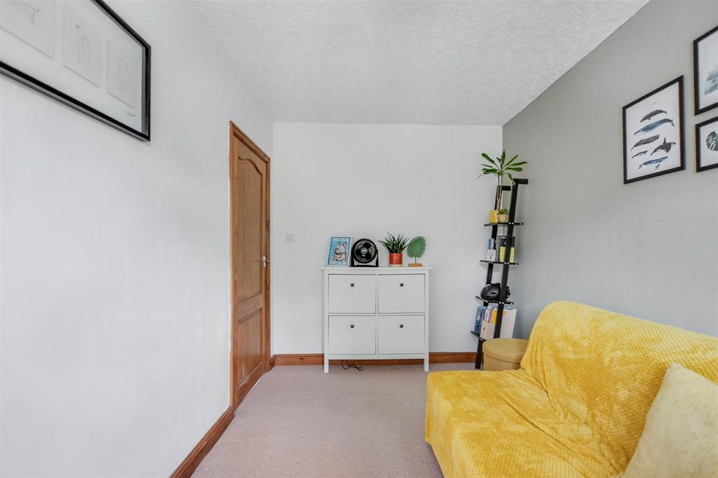 Bedroom 3 2.jpeg