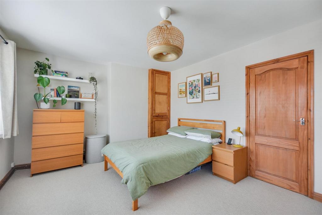 Bedroom 1 2.jpeg