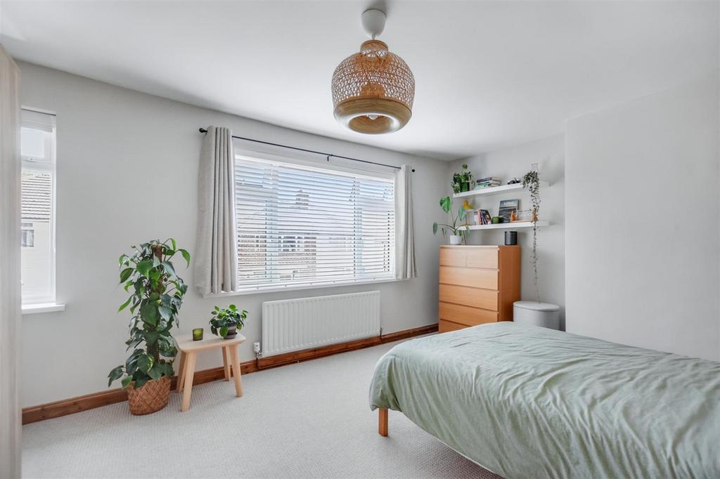 Bedroom 1 1.jpeg