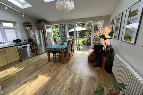 59 Gilmore Crescent, Ashford, TW15 2DD