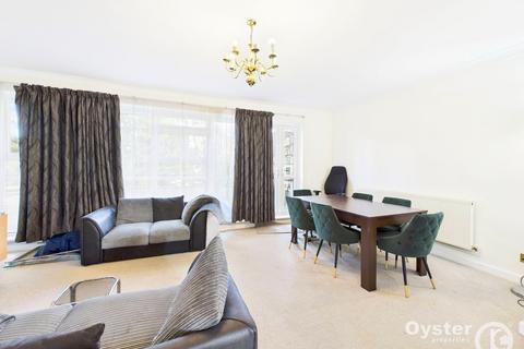 2 bedroom flat to rent, Stonegrove, Regents Court Stonegrove, HA8