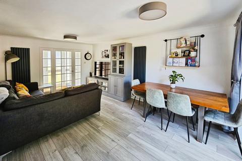 20 Benchfield Close, East Grinstead, RH19 3NZ