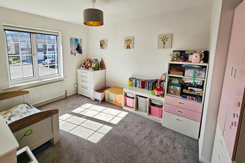 20 Benchfield Close, East Grinstead, RH19 3NZ