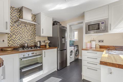 259 Staines Road, Wraysbury, Staines-upon-thames, TW19 5AJ
