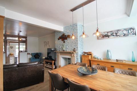 19 Uplands Road, Woodford Green, IG8 8JR