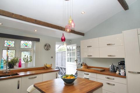19 Uplands Road, Woodford Green, IG8 8JR