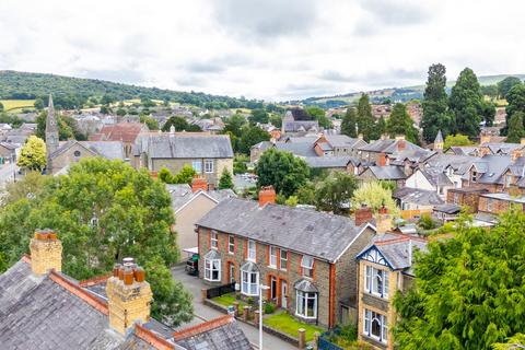 3 bedroom end of terrace house for sale, Park Road, Builth Wells, LD2