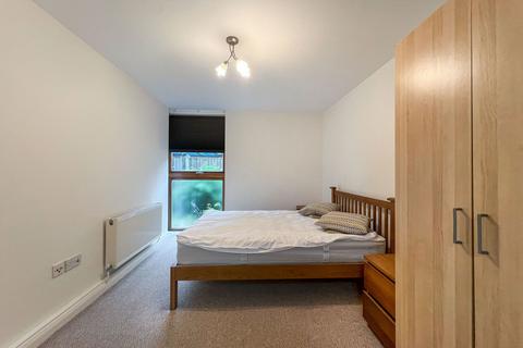 1 bedroom apartment for sale, Redclyffe Road, London E6