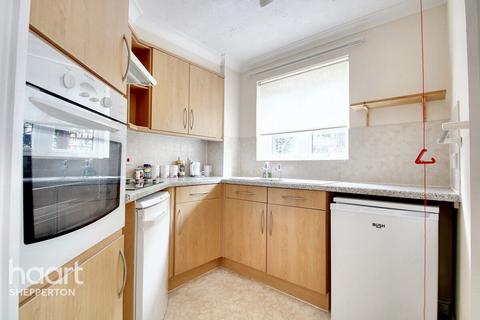1 bedroom retirement property for sale, Parkland Grove, Ashford