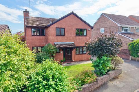 21 Castle Oak, Usk, NP15 1SG