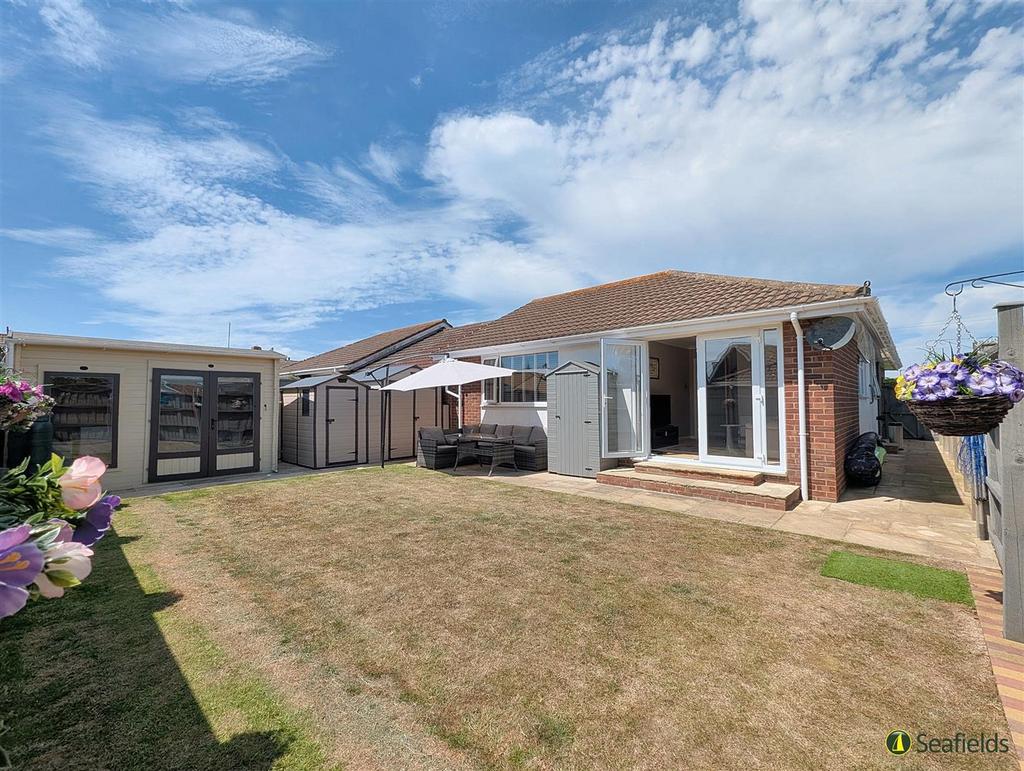 Rear Aspect