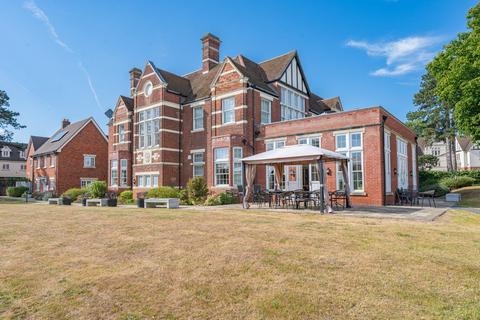 2 bedroom terraced house for sale, Dame Mary Walk, Halstead