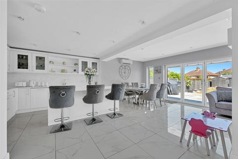 196 Bedonwell Road, Bexleyheath, DA7 5PX