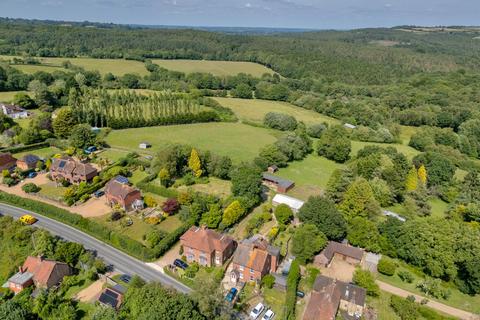 3 bedroom equestrian property for sale, Oakside, Three Cups, TN21