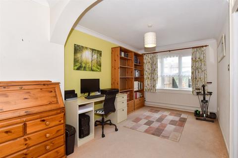 3 bedroom terraced house for sale, Dione Walk, Bewbush, Crawley, West Sussex