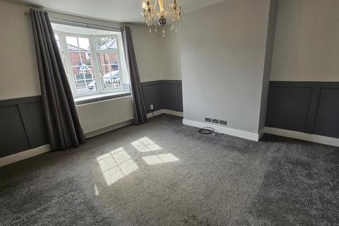 3 bedroom semi-detached house to rent, Park View, Royston
