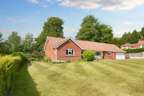3 bedroom detached bungalow for sale, St. Mary's Lane, Louth LN11 0DU