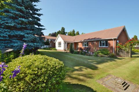 3 bedroom detached bungalow for sale, St. Mary's Lane, Louth LN11 0DU