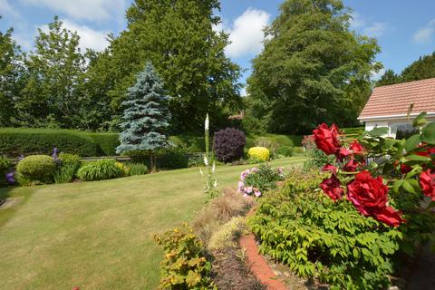 3 bedroom detached bungalow for sale, St. Mary's Lane, Louth LN11 0DU