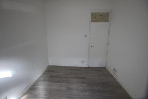 1 bedroom flat to rent, Oldfield Road, Harlesden, London