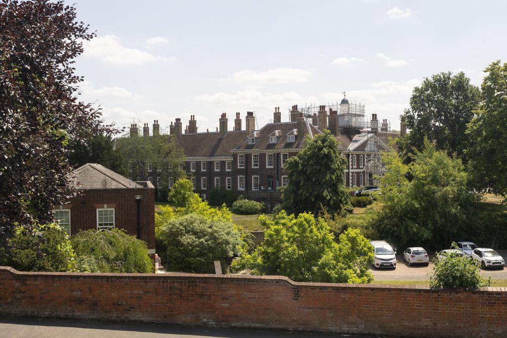 PR-9 Kidbrooke Gardens-16 Lo