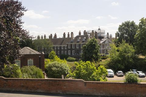 4 bedroom detached house for sale, Kidbrooke Gardens, Blackheath Village SE3