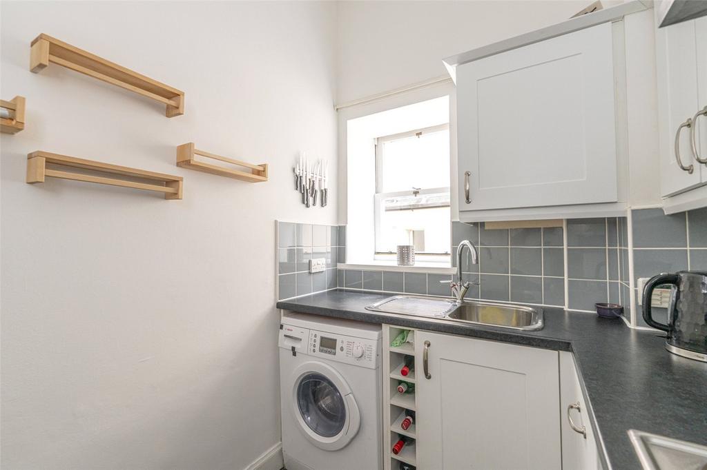 Kitchen Alt