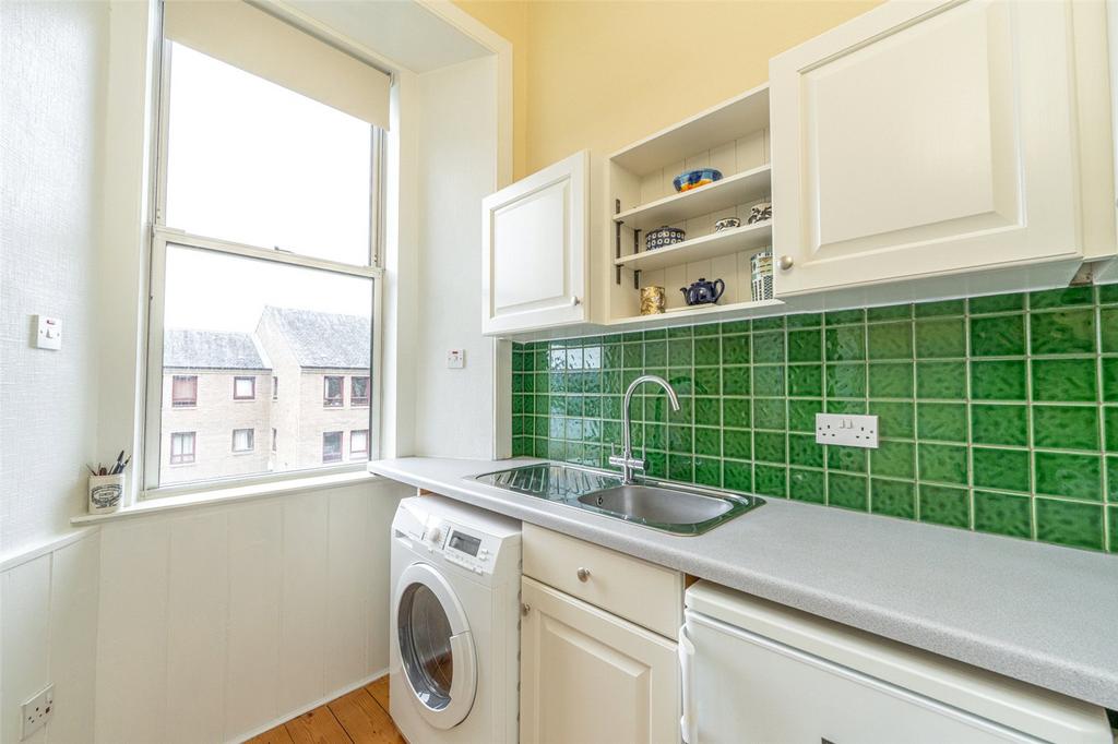 Kitchen Alt