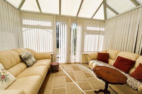 42 Chase Road, Brownhills, Walsall, WS8 6JE