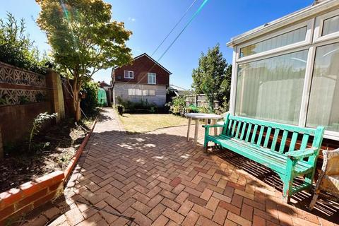 42 Chase Road, Brownhills, Walsall, WS8 6JE