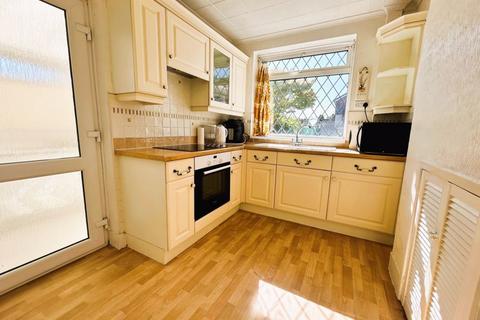 42 Chase Road, Brownhills, Walsall, WS8 6JE