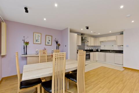 Flat 7, 1 Heron Place, Edinburgh, EH5 1GG